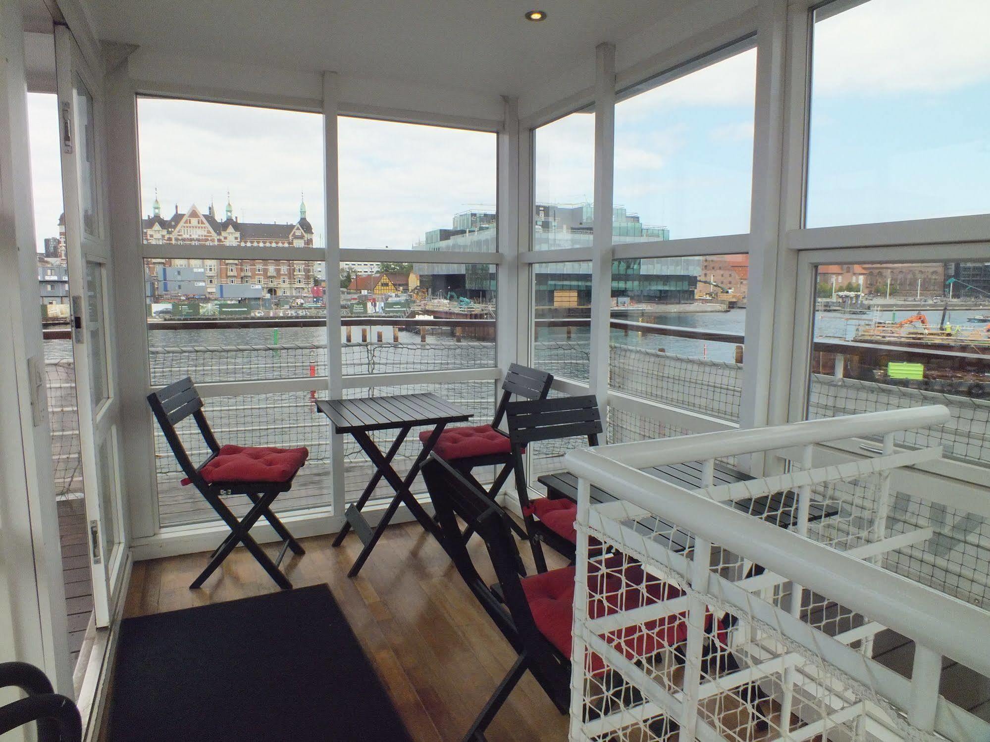 Cph Living Botel Copenhagen