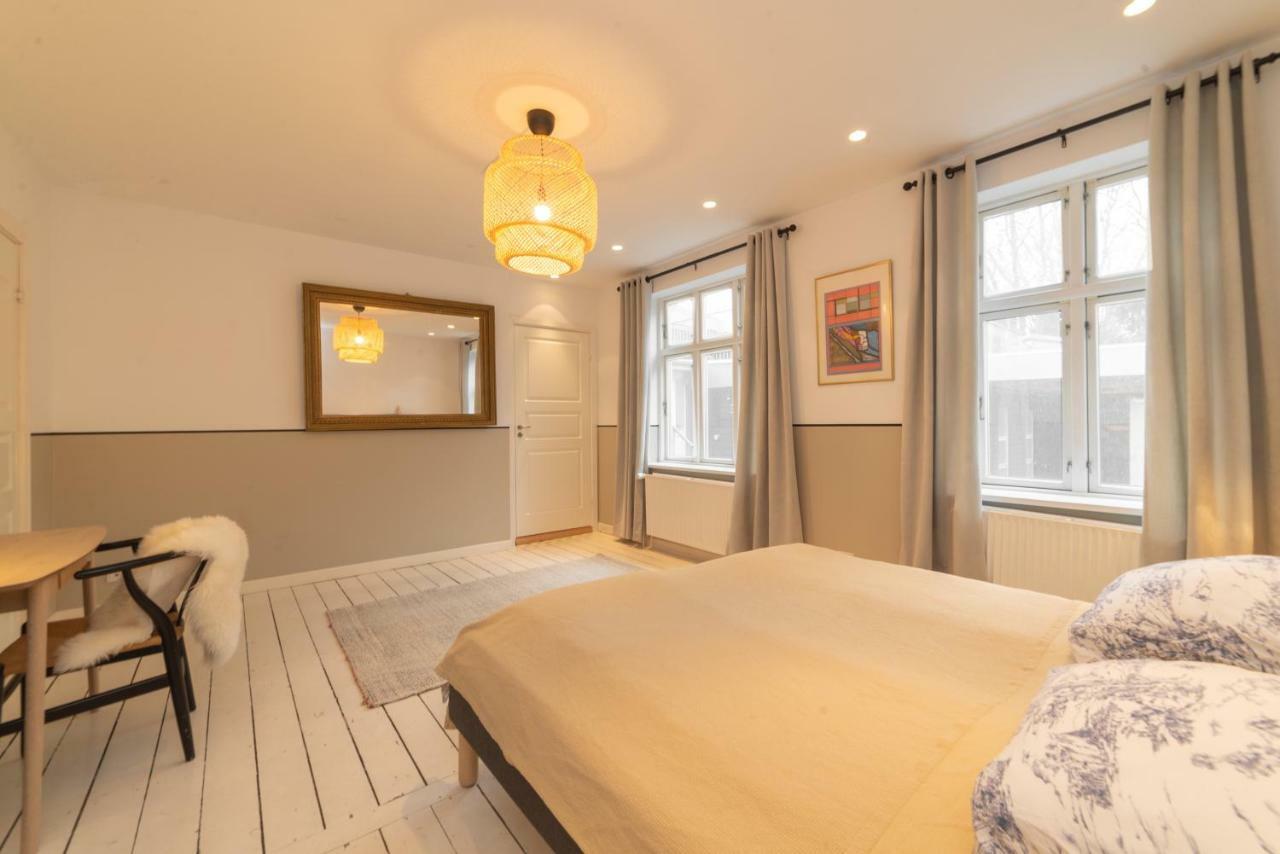 Seven-bedroom - Best *